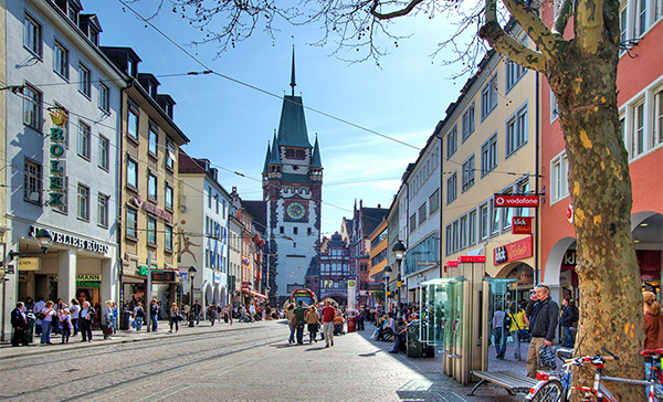 Einkaufsbummel in Freiburg im Breisgau